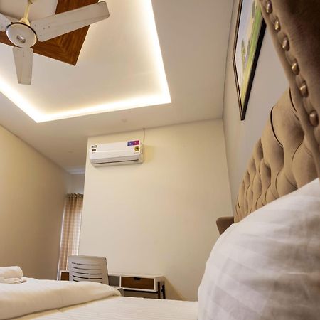 Holidazzle Lodge اسلام اباد المظهر الخارجي الصورة
